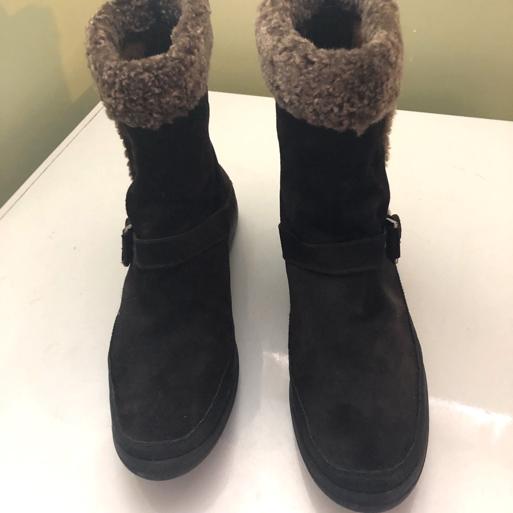 Stuart Weitzman Brown Winter Boot Gently Worn - image 1